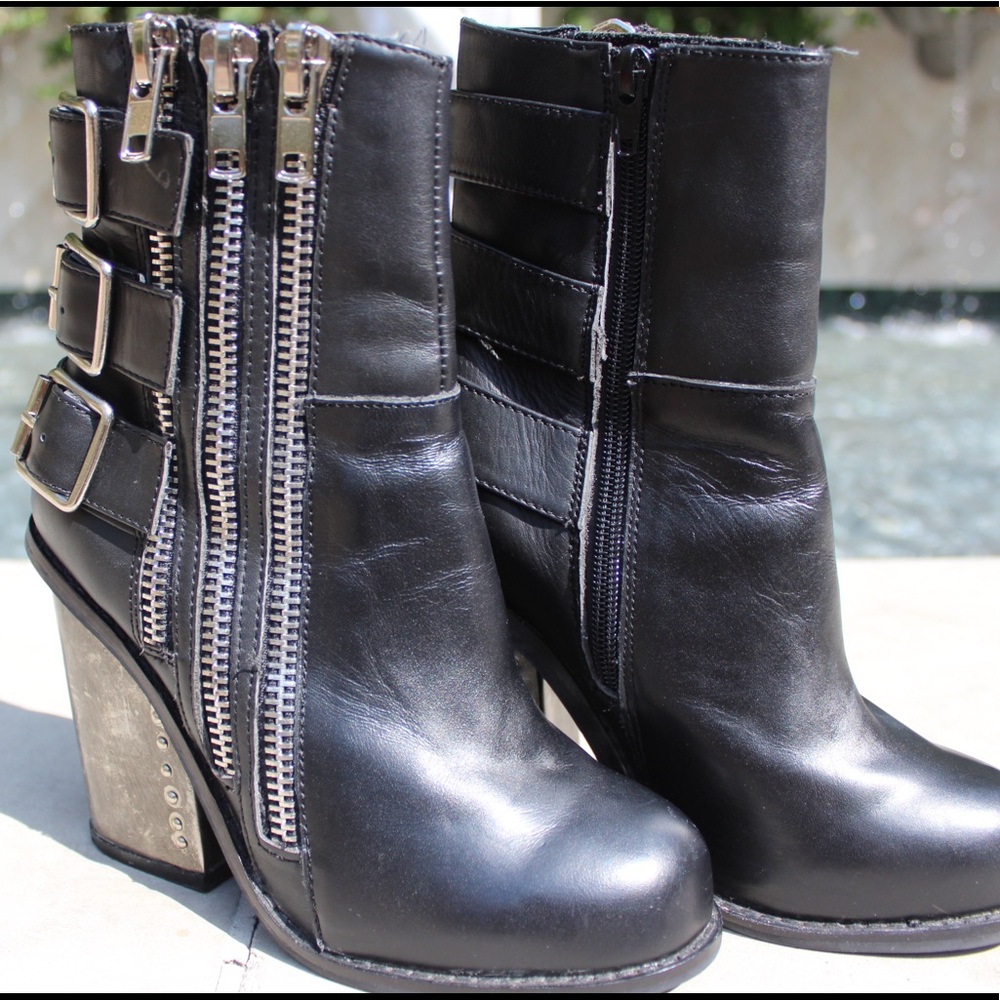 🛑SOLD ON DEPOP Jeffrey Campbell Lowrey Boots